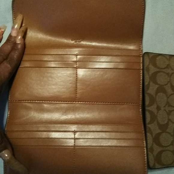 Coach Checkbook/Wallet - Picture 3 of 4